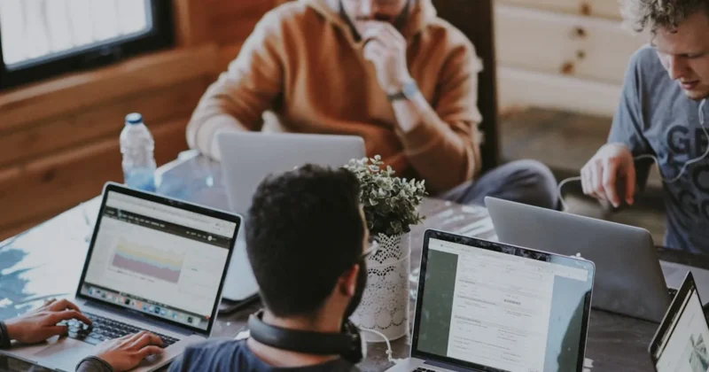 How to Build a Strong Professional Network in India